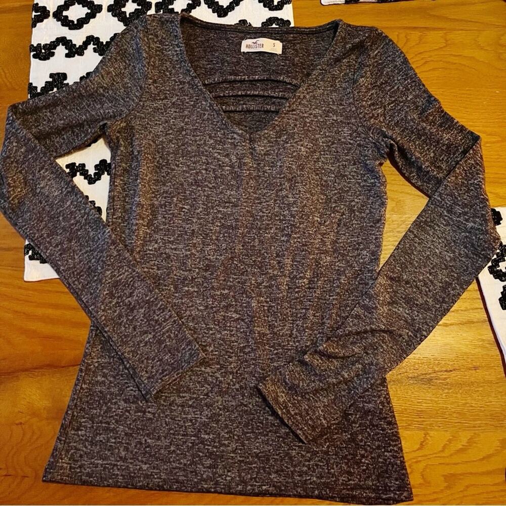 Hollister cage neckline Heather Gray Long Sleeve Top juniors size small S